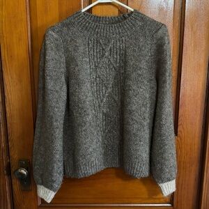 HATLEY Cozy Gray Sweater Stretchy Size Large Wool/Nylon/Polyester